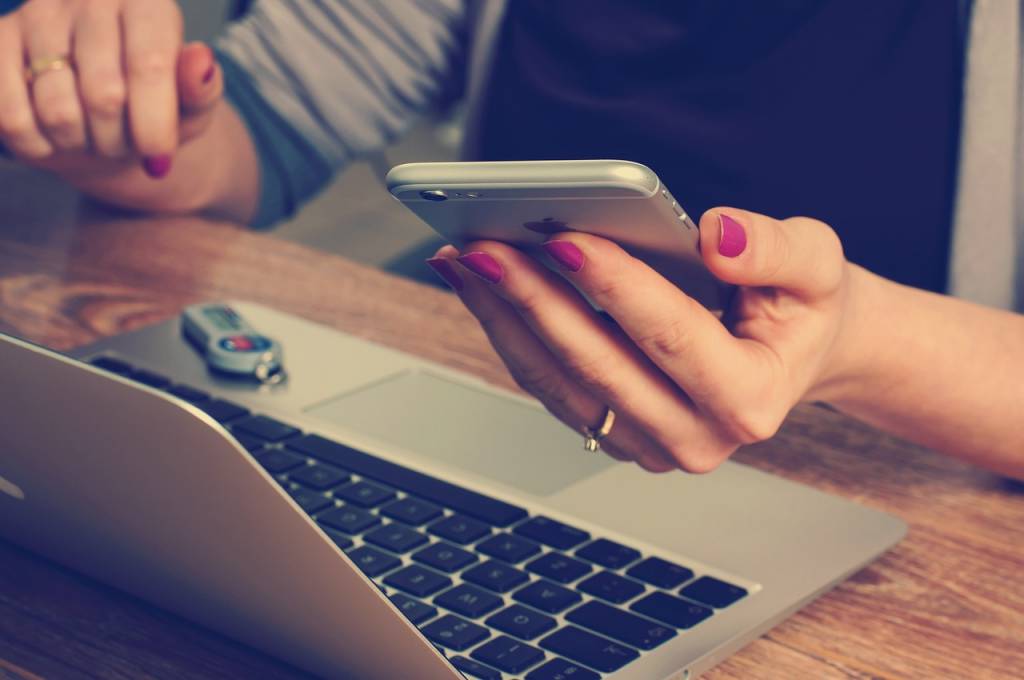 Logiciel de recouvrement vs solutions manuelles : lequel choisir ?